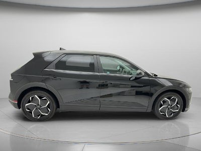 2024 Hyundai IONIQ 5 SE