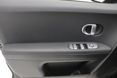 2024 Hyundai IONIQ 5 SE