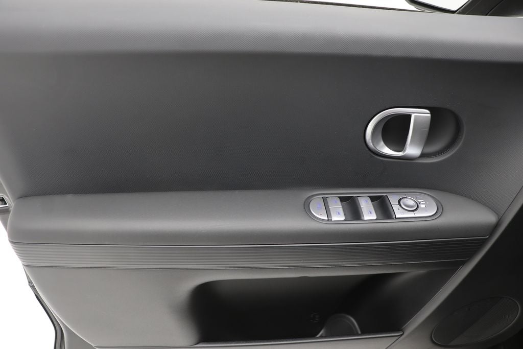 2024 Hyundai IONIQ 5 SE