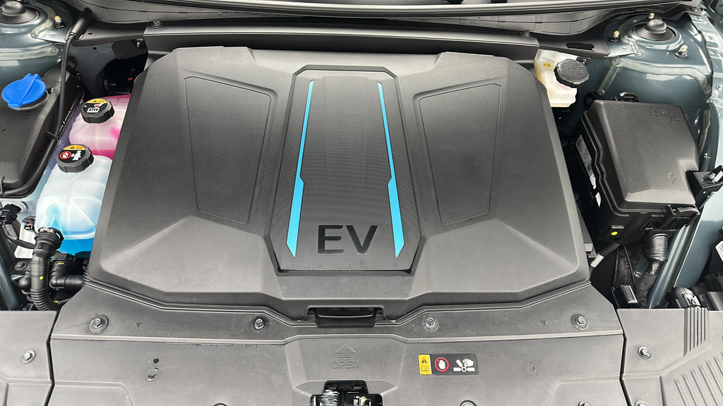 2024 Hyundai IONIQ 5 SEL