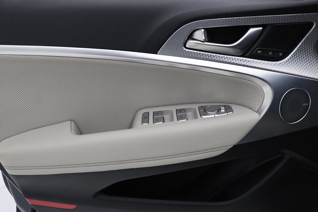 2022 Genesis G70 3.3T