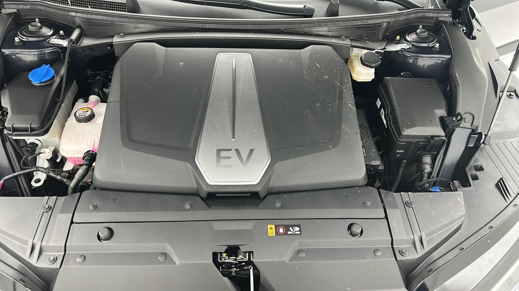 2024 Kia EV6 Light