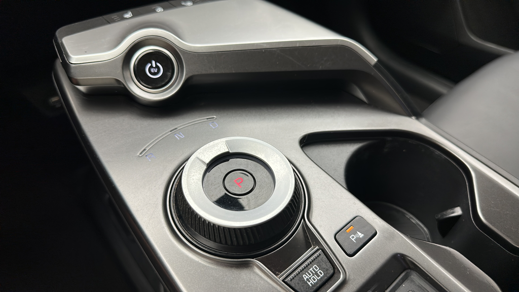 2024 Kia EV6 Light