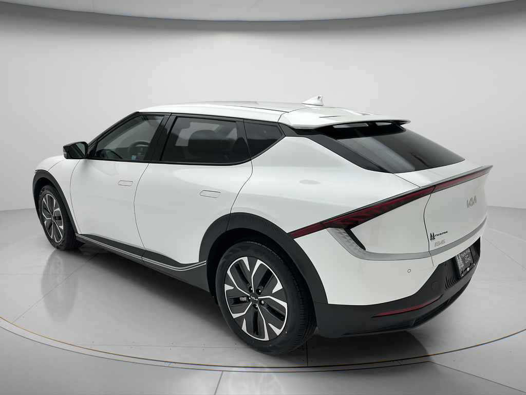 2024 Kia EV6 Light