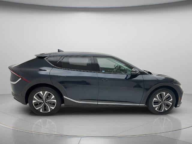 2024 Kia EV6 Light