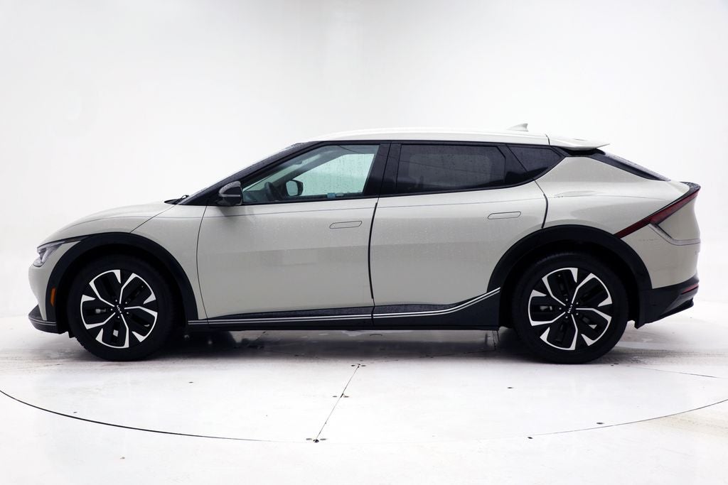 2023 Kia EV6 Wind
