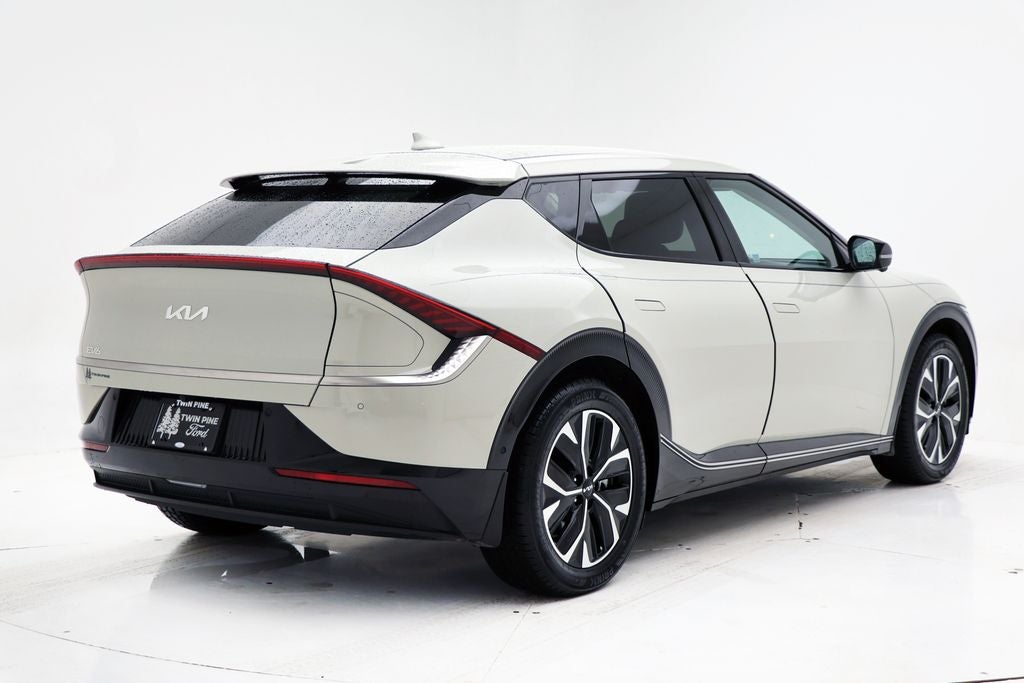 2023 Kia EV6 Wind