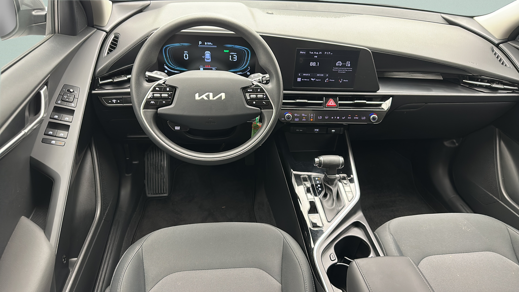 2025 Kia Niro LX