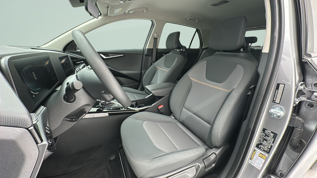 2025 Kia Niro LX