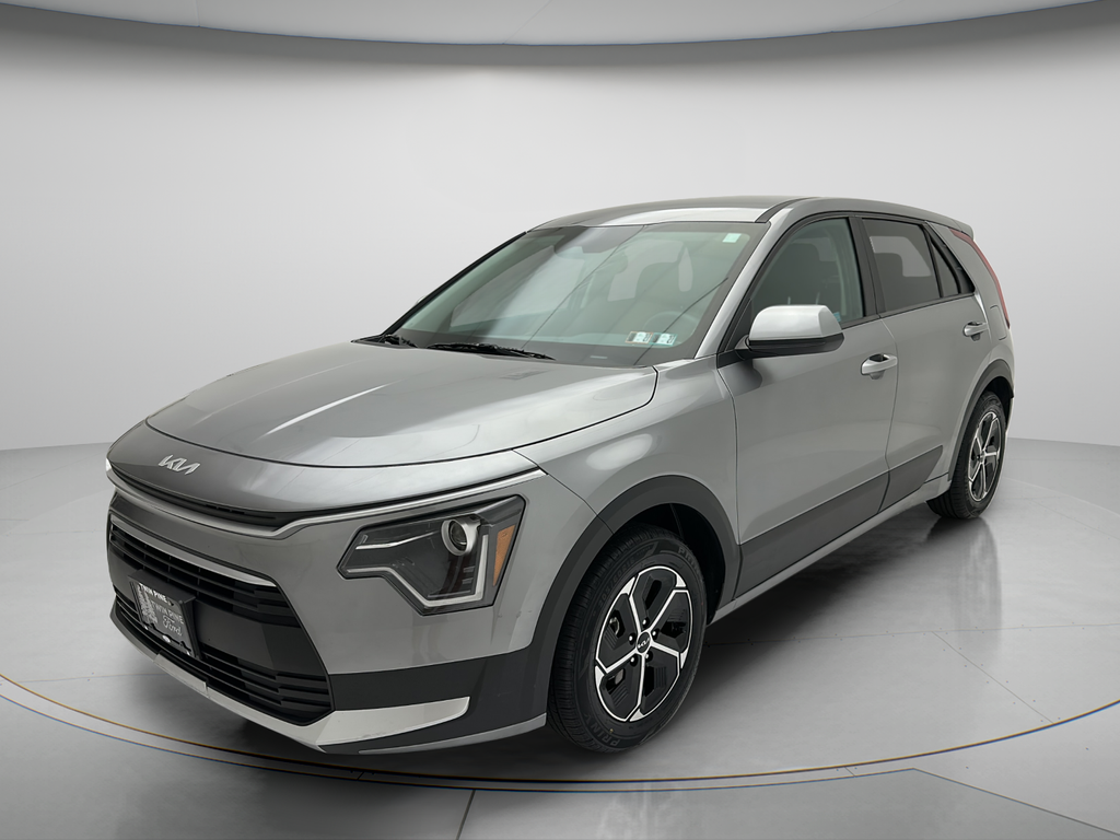 2025 Kia Niro LX