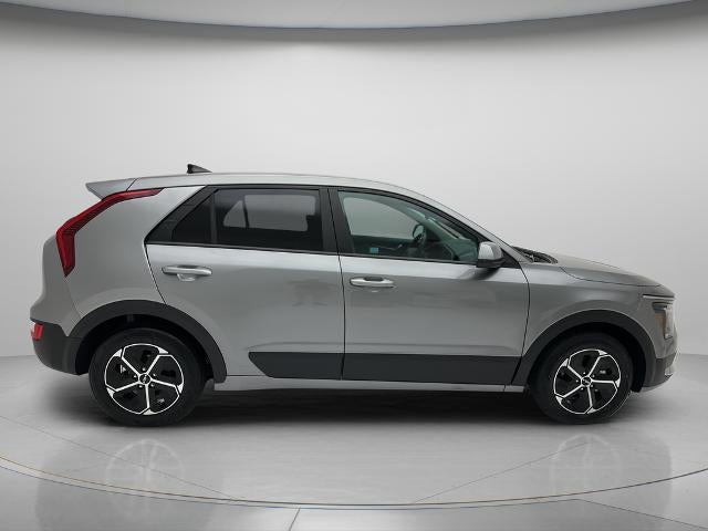 2025 Kia Niro LX