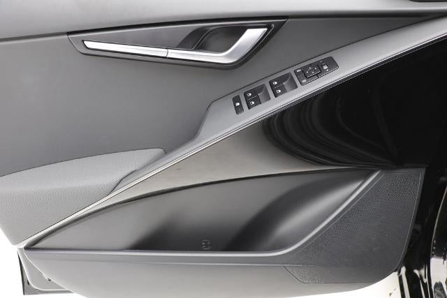 2023 Kia Niro EV Wind