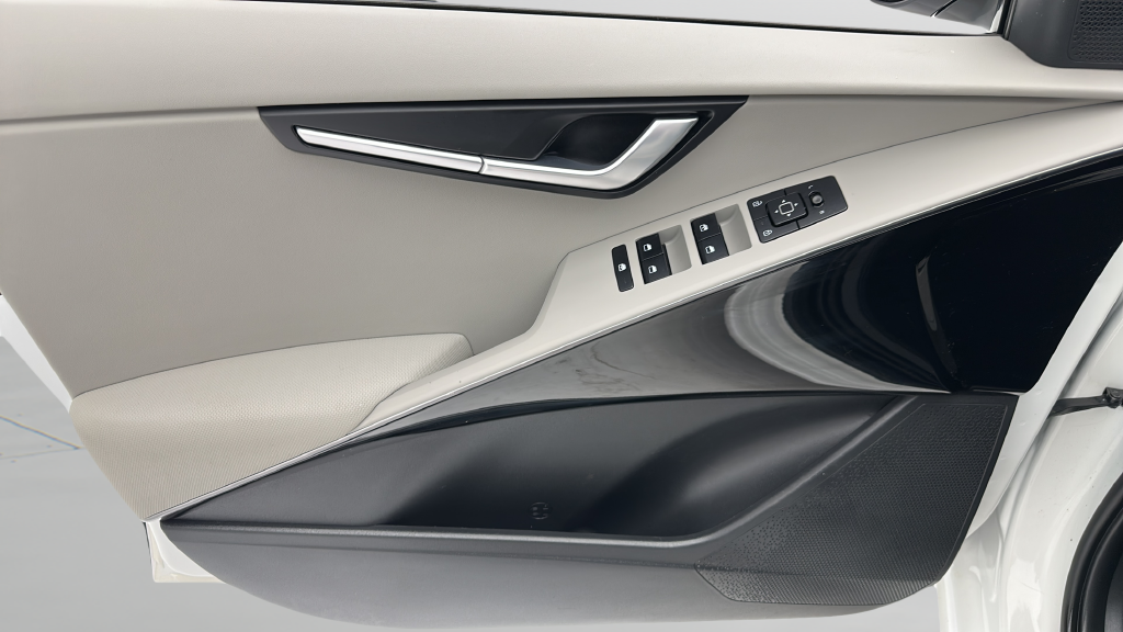 2023 Kia Niro EV Wind