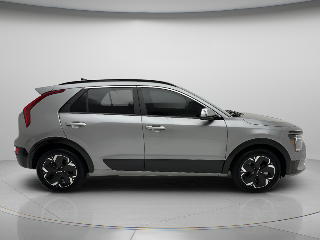 Used 2024 Kia Niro Wind with VIN KNDCR3L15R5117257 for sale in Ephrata, PA