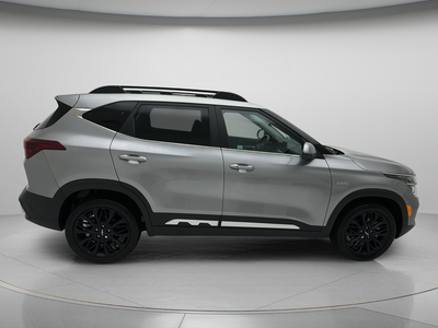 2022 Kia Seltos Nightfall