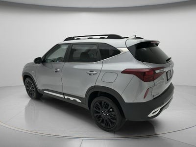 2022 Kia Seltos Nightfall