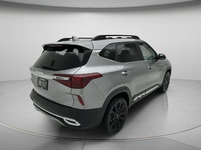 2022 Kia Seltos Nightfall