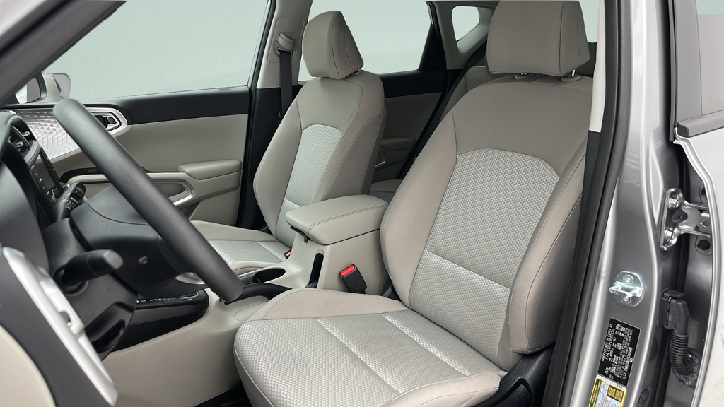 2025 Kia Soul Base