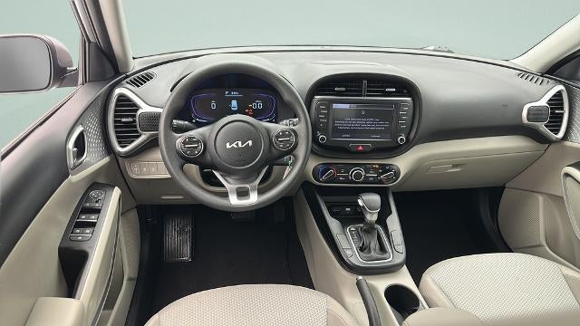 2025 Kia Soul Base