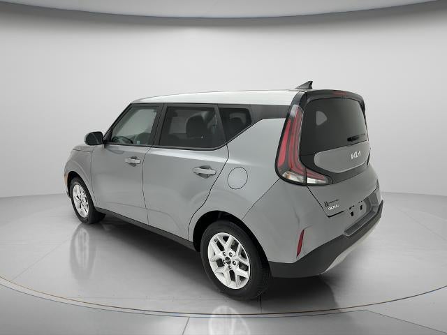 2025 Kia Soul Base