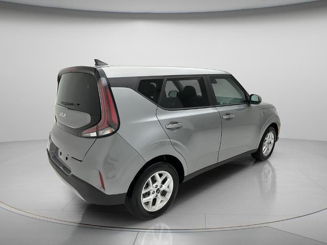 2025 Kia Soul Base