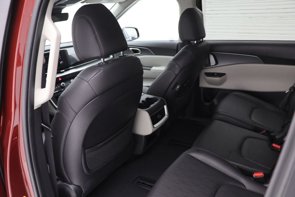 2024 Kia Carnival LX