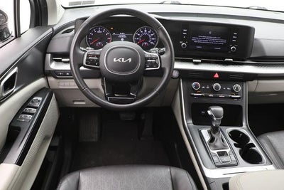 2024 Kia Carnival LX