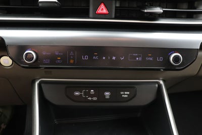 2025 Kia Carnival LXS