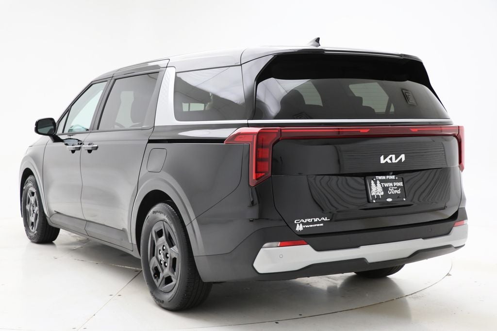 2025 Kia Carnival LXS