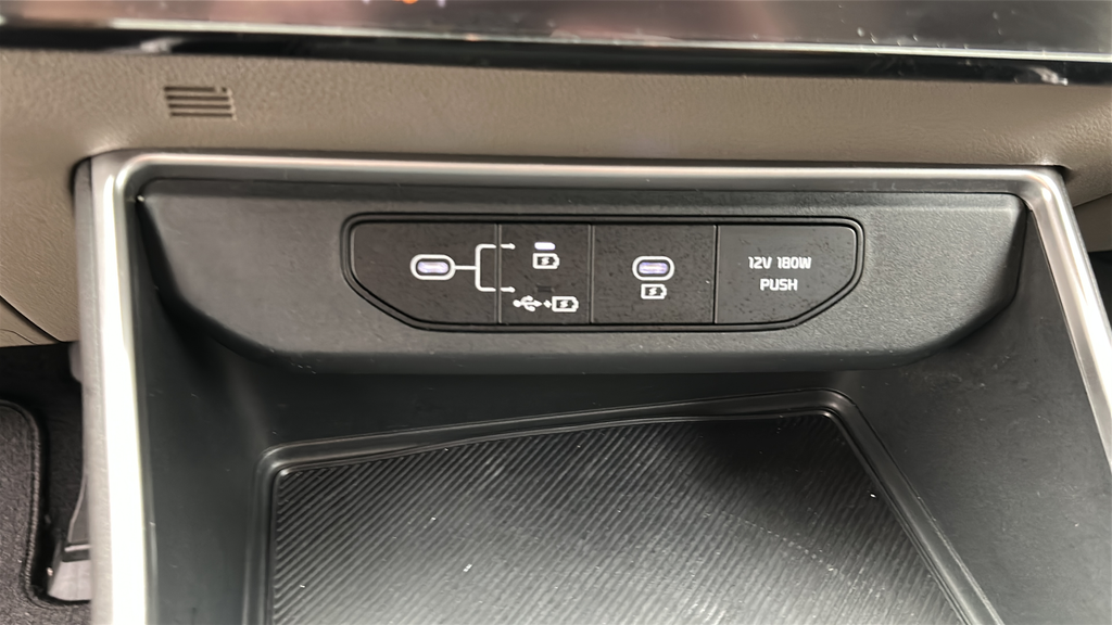2025 Kia Carnival LXS