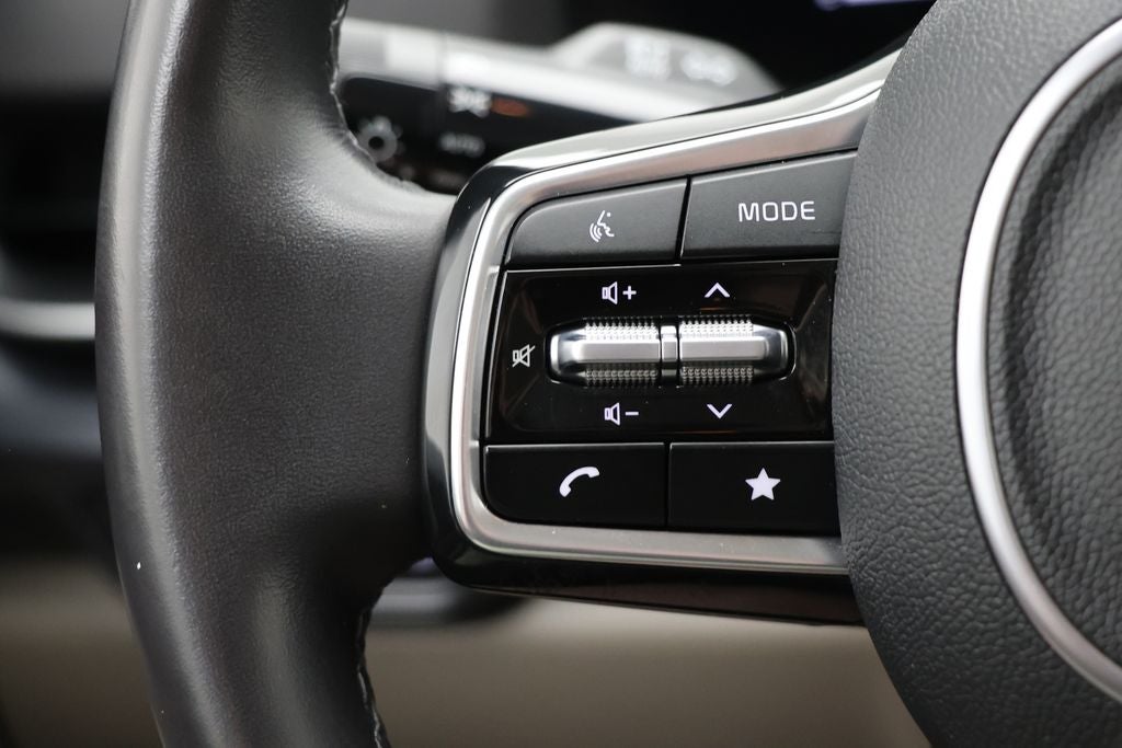 2025 Kia Carnival LXS