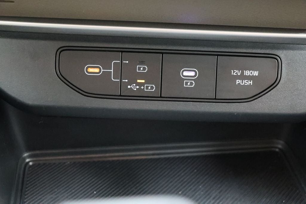 2025 Kia Carnival LXS