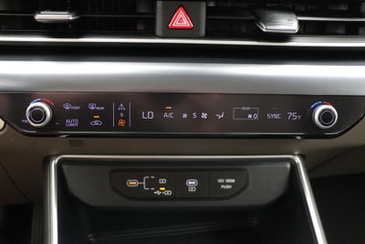 2025 Kia Carnival LXS