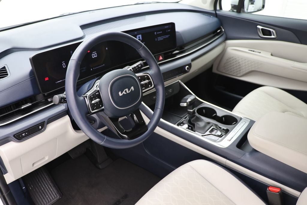 2025 Kia Carnival EX
