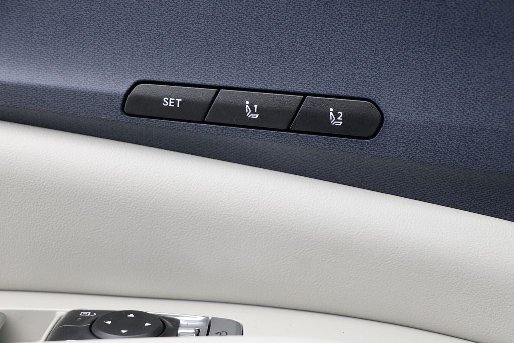 2025 Kia Carnival EX