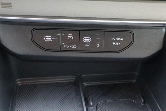 2025 Kia Carnival EX