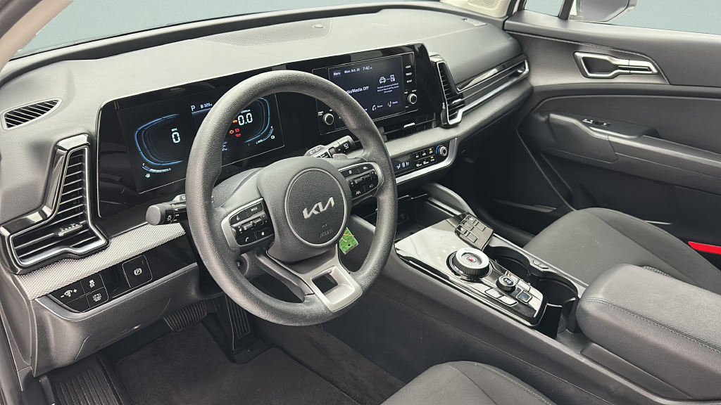 2024 Kia Sportage Hybrid LX