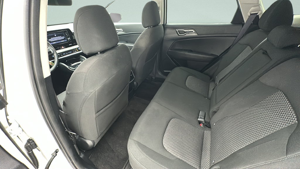2024 Kia Sportage Hybrid LX