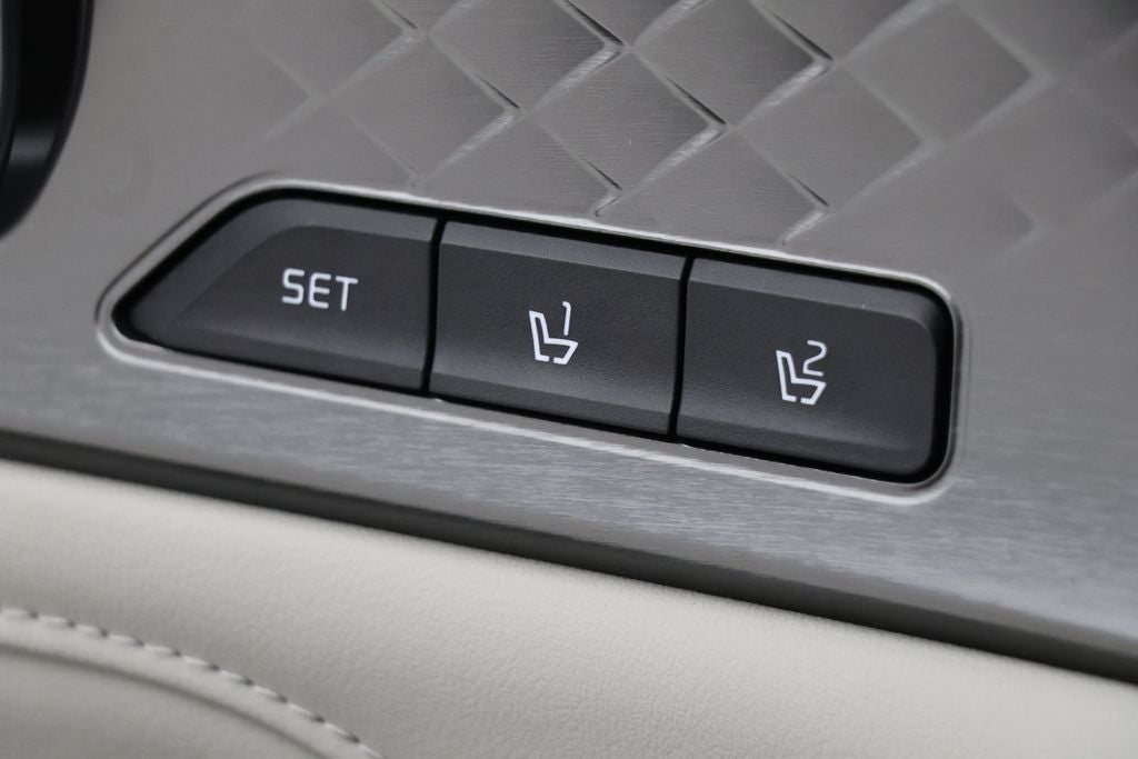 2023 Kia Sorento Plug-In Hybrid SX Prestige