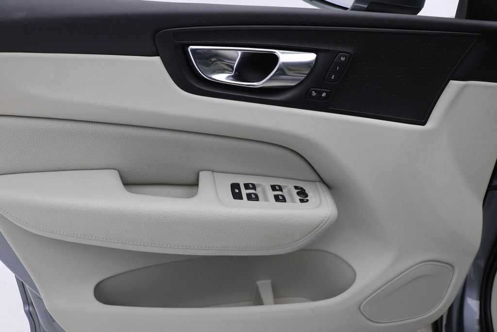 2018 Volvo XC60 T6 Momentum