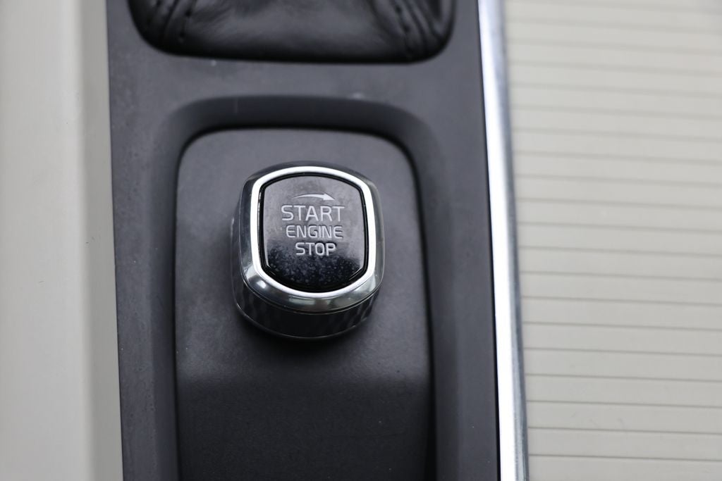 2018 Volvo XC60 T6 Momentum