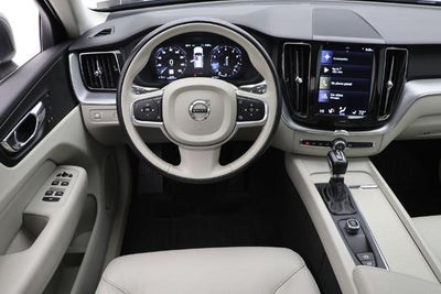 2018 Volvo XC60 T6 Momentum