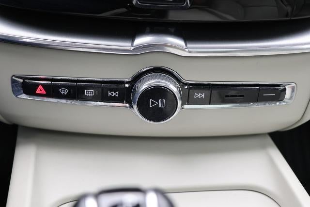 2018 Volvo XC60 T6 Momentum