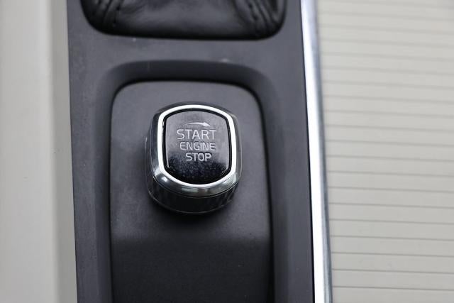 2018 Volvo XC60 T6 Momentum