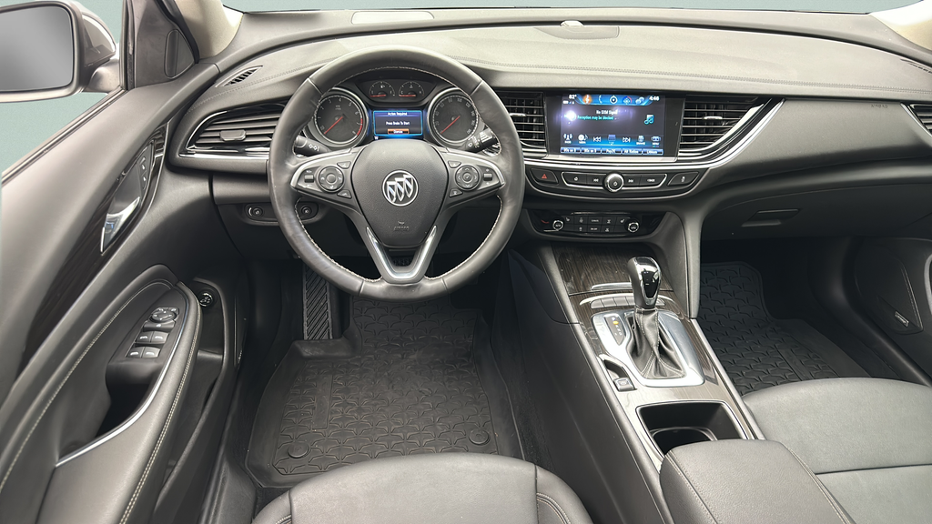 2018 Buick Regal TourX Essence