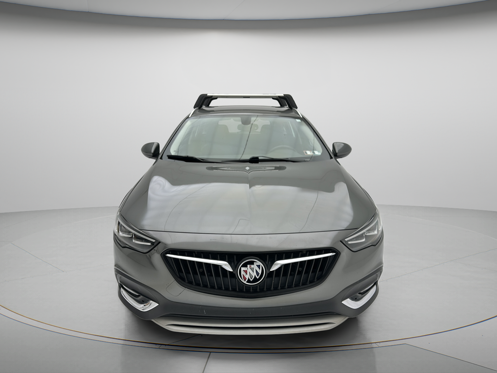 2018 Buick Regal TourX Essence