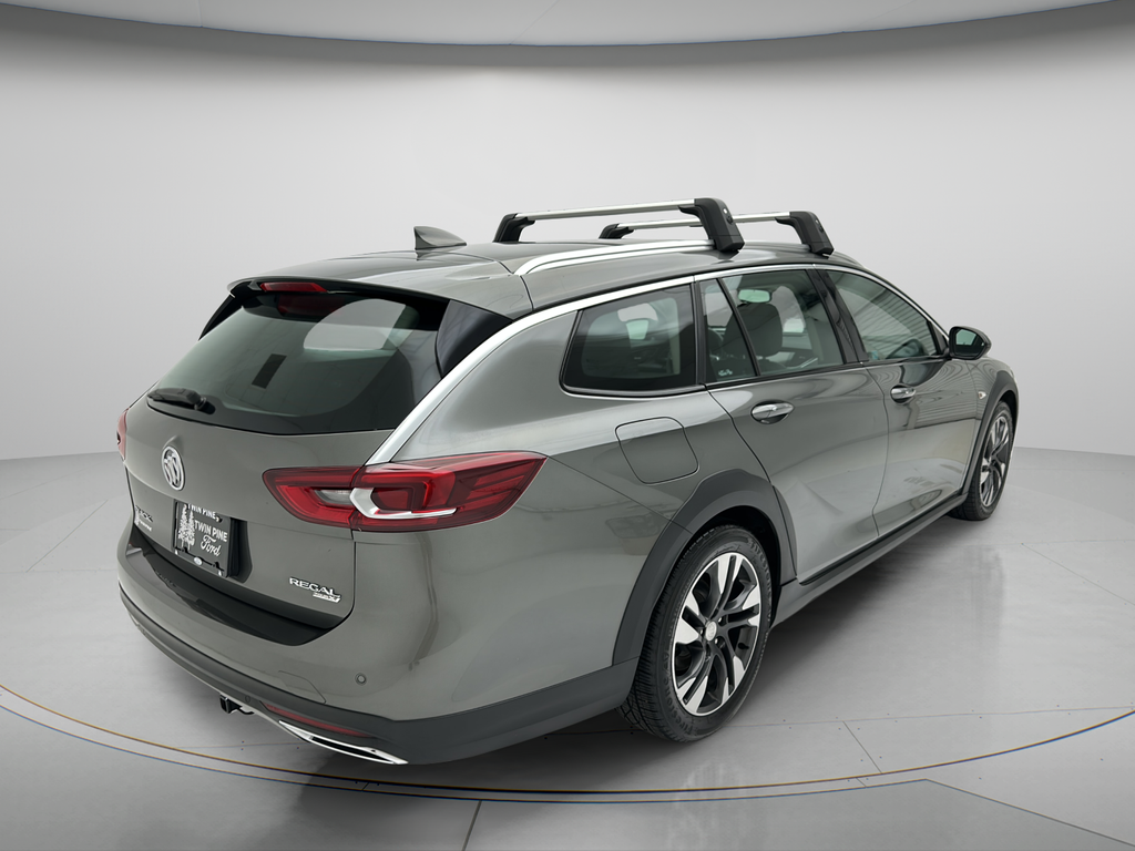 2018 Buick Regal TourX Essence