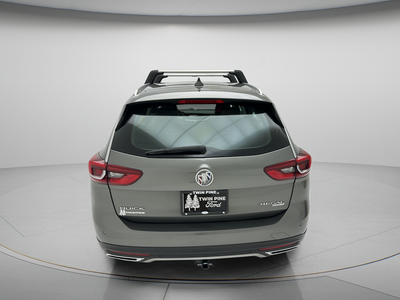 2018 Buick Regal TourX Essence