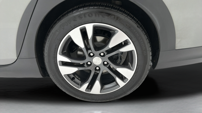 2018 Buick Regal TourX Essence