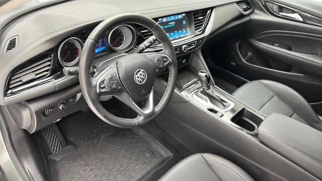 2018 Buick Regal TourX Essence